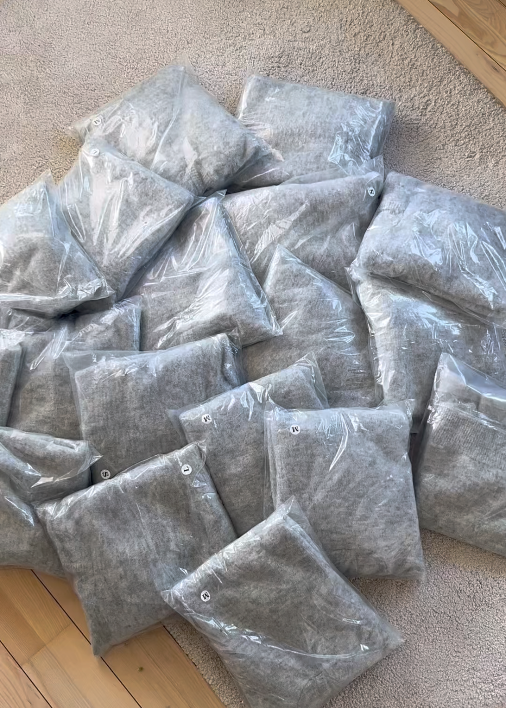 Carlen - Soft Hoodie